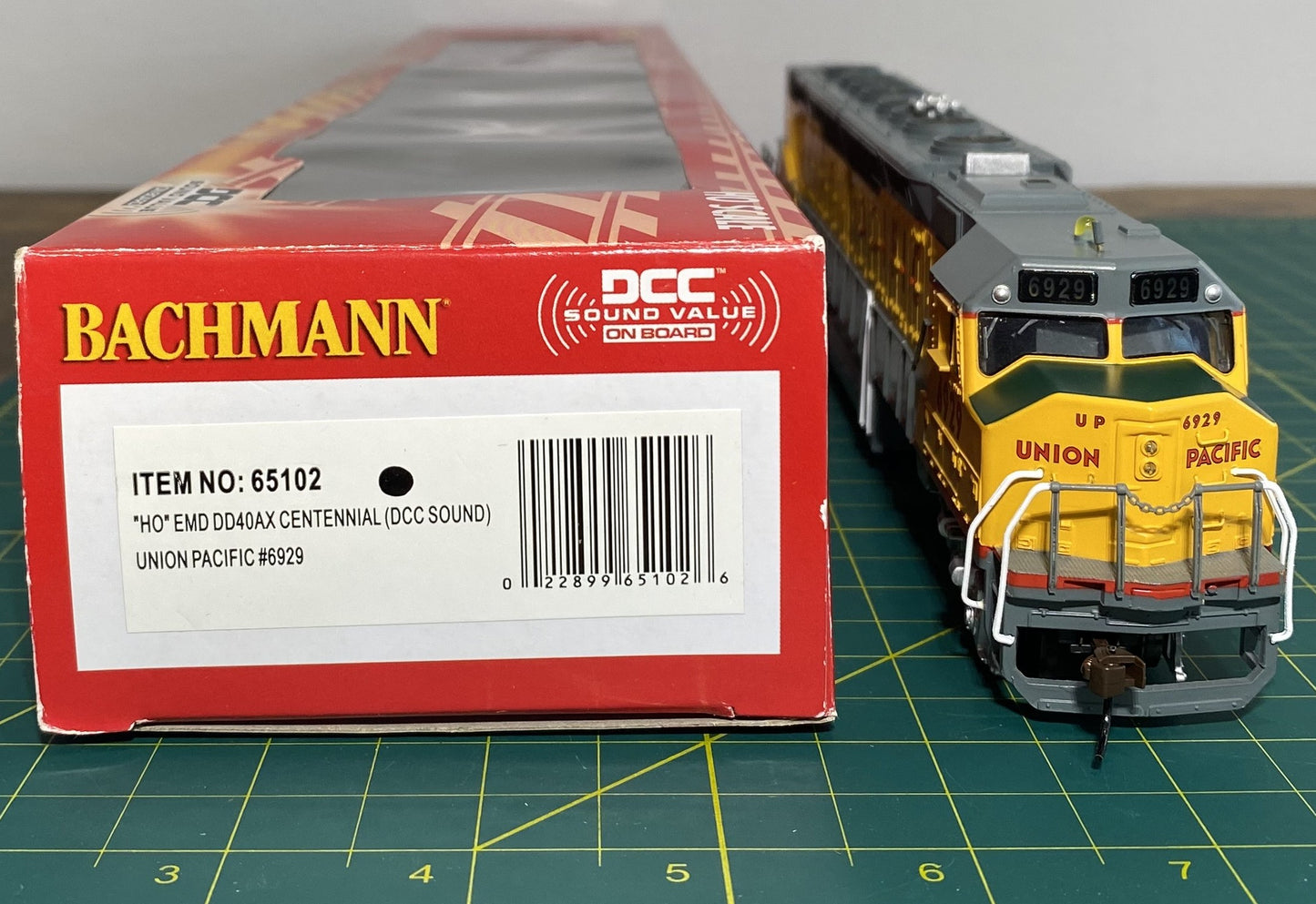 Bachmann 65102 Union Pacific EMD DD40AX Diesel Engine #6929 with Sound/DCC