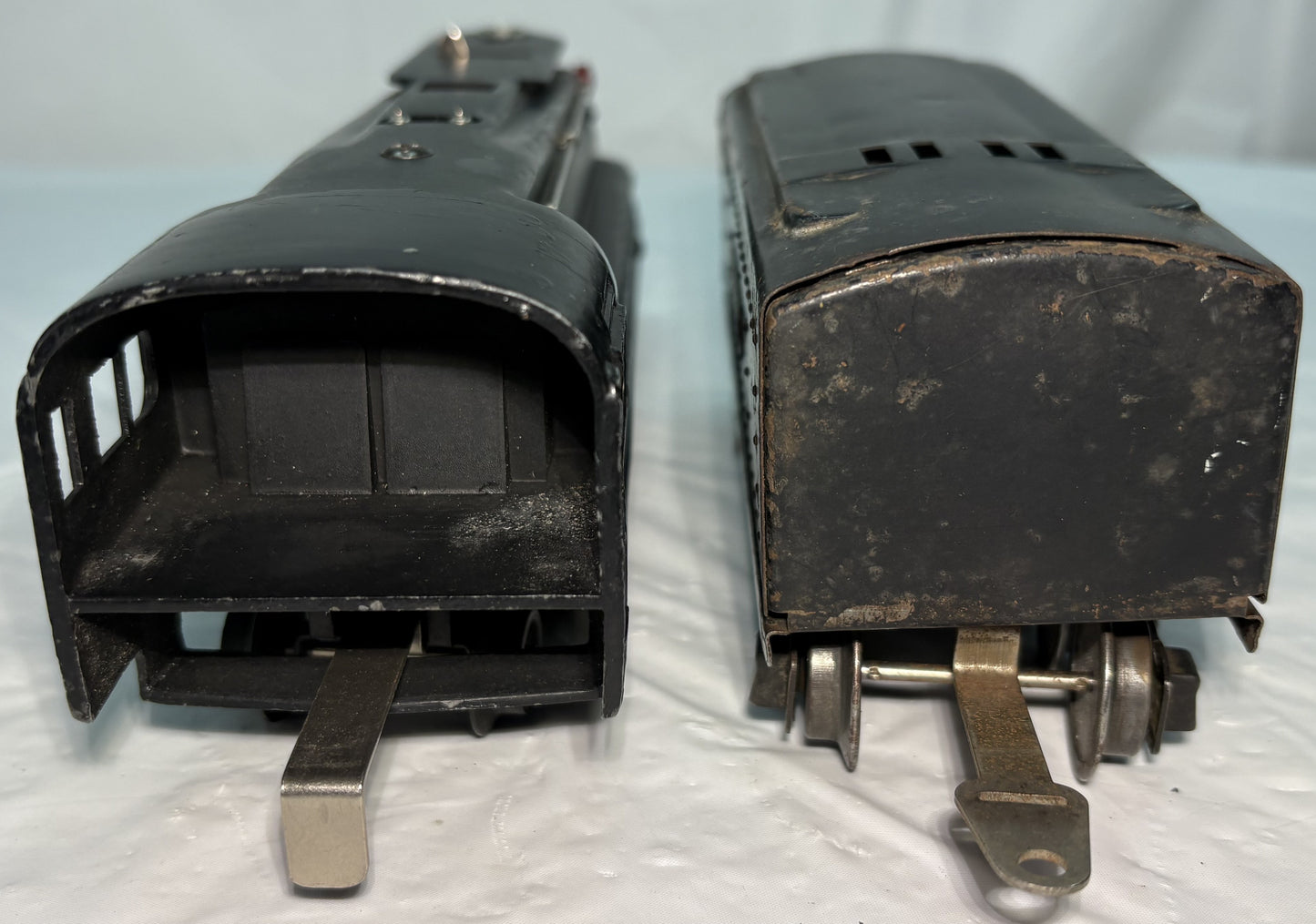 Lionel Pre War 1668 Steam Locomotive with 1689W Tender