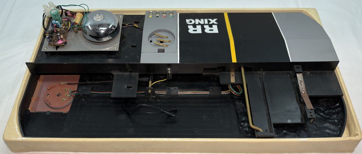 Life-Like 1964 G Scale Dual Operating Crossing Gate