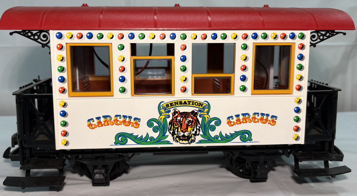 LGB 3036 G Gauge Circus Passenger Car Red Roof