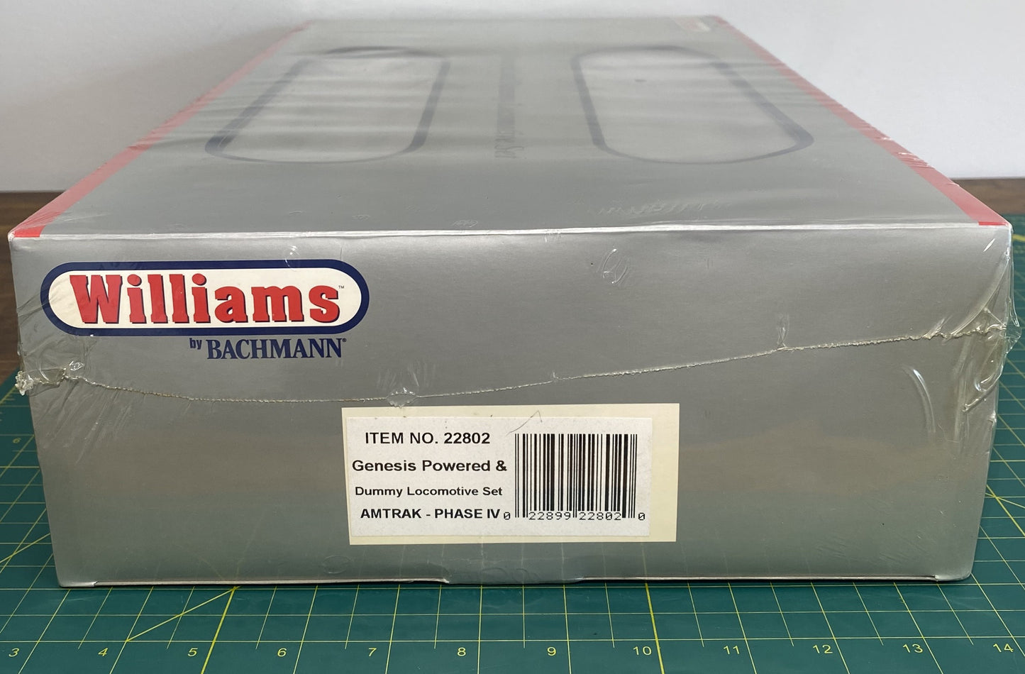 Williams 22802 Amtrak Genesis Phase IV Diesel Locomotive AA Set