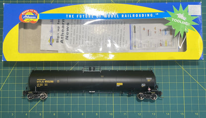 Athearn 96406 HO UTLX RTR 33,900 Gallon LPG Tank/Early #950286