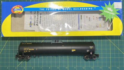 Athearn 96406 HO UTLX RTR 33,900 Gallon LPG Tank/Early #950286