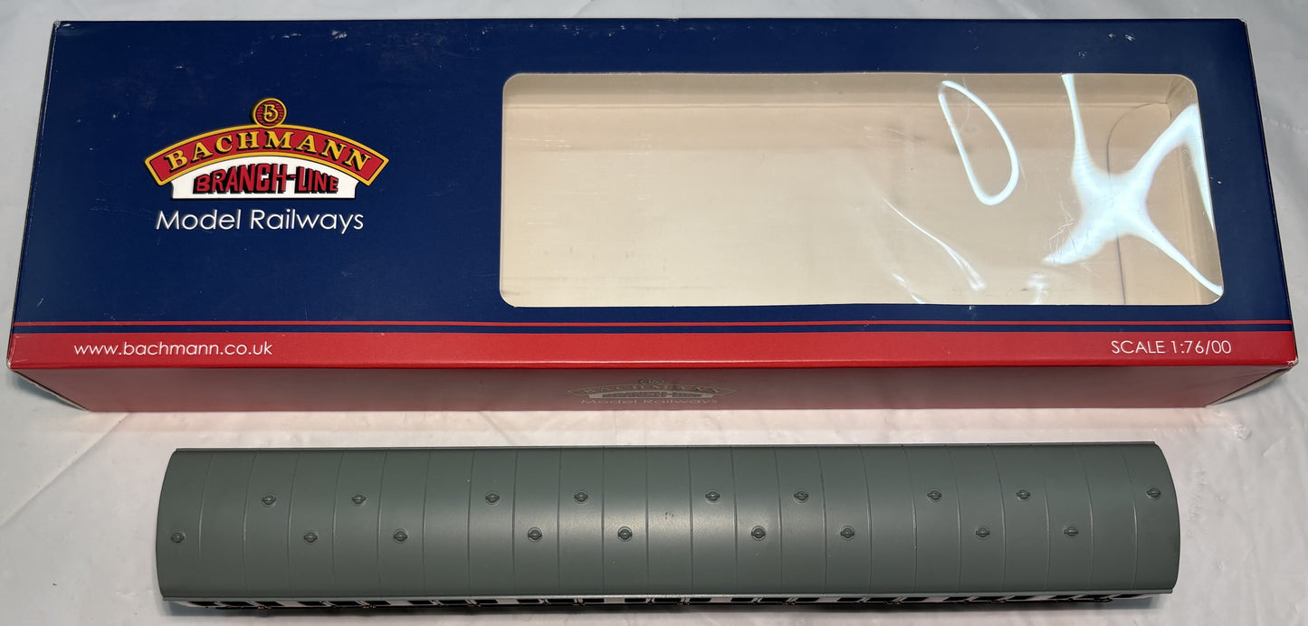 Bachmann Branchline 34-604B Mk1 57ft standard suburban coach in BR maroon #E46086