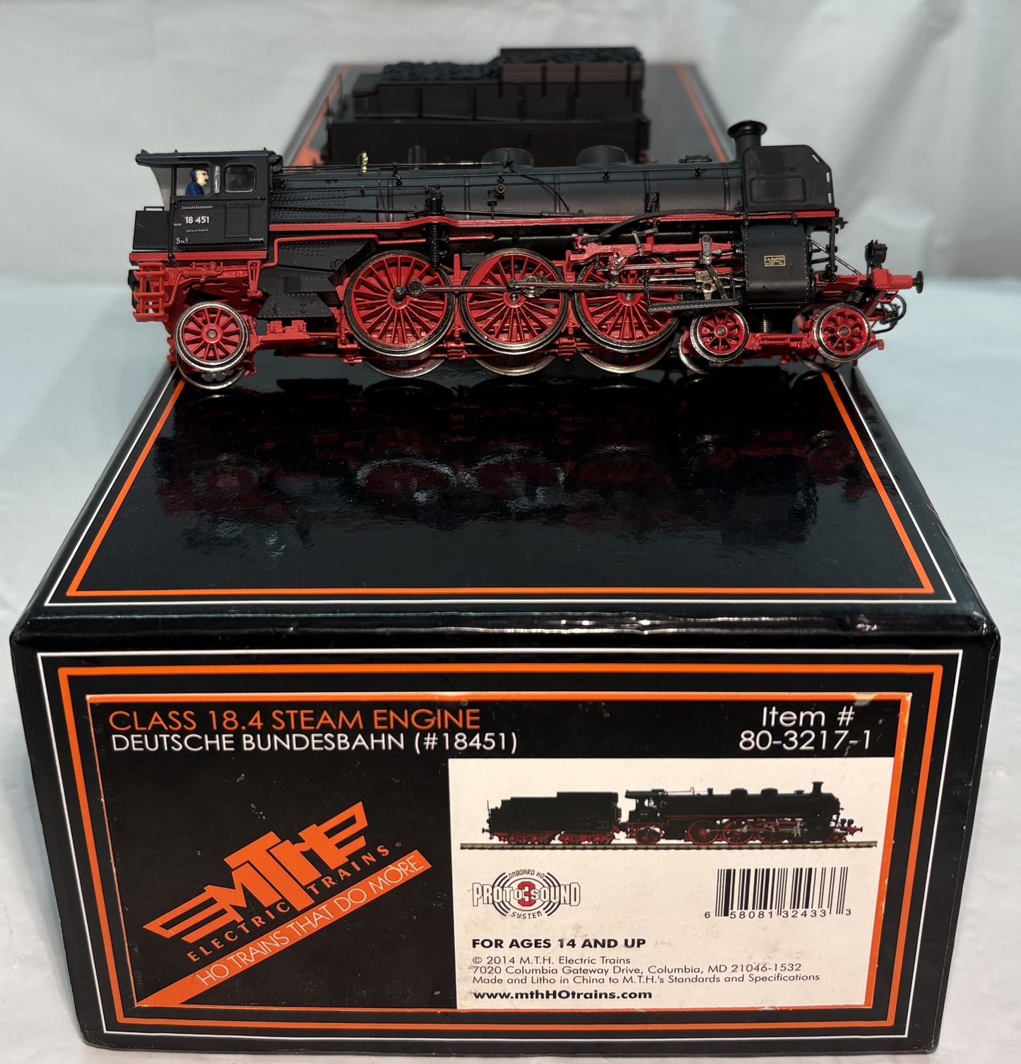 MTH 80-3217-1 Deutsche Bundesbahn Class 18.4 Steam Locomotive
