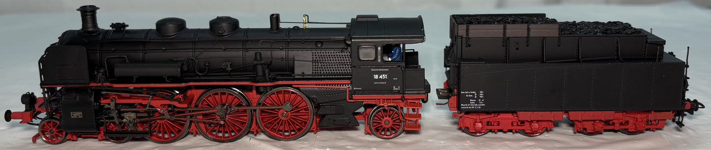 MTH 80-3217-1 Deutsche Bundesbahn Class 18.4 Steam Locomotive