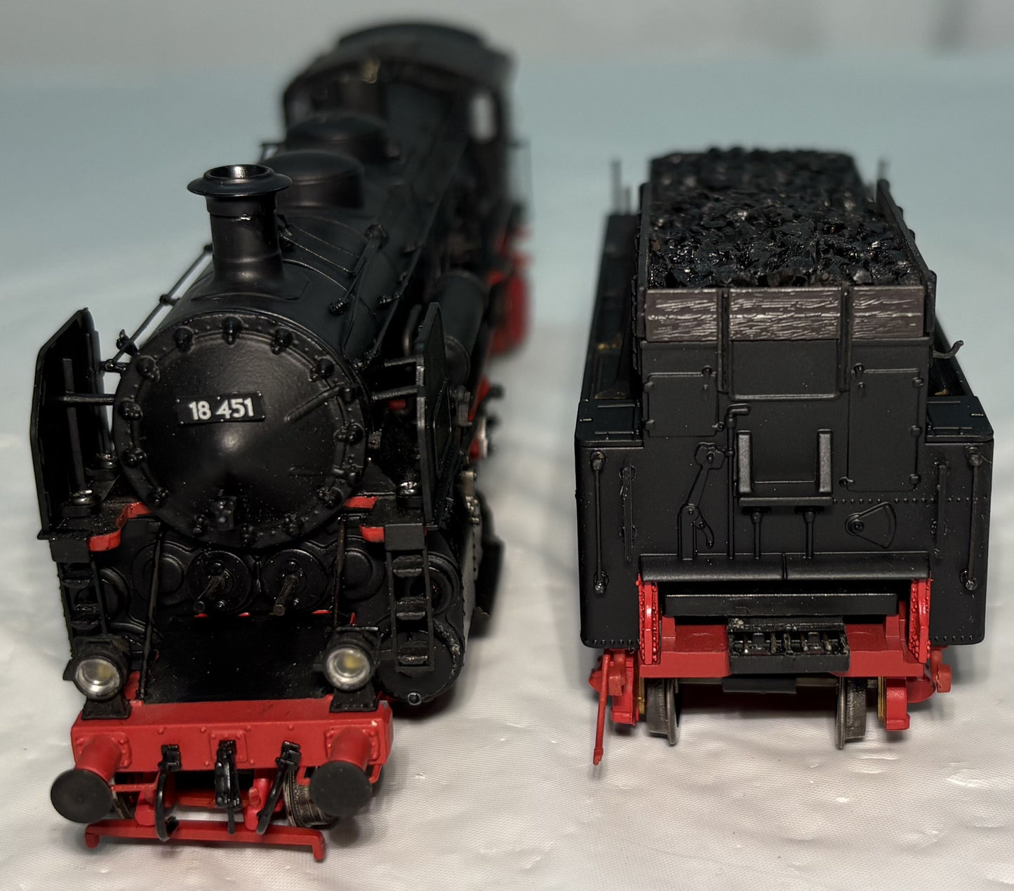 MTH 80-3217-1 Deutsche Bundesbahn Class 18.4 Steam Locomotive