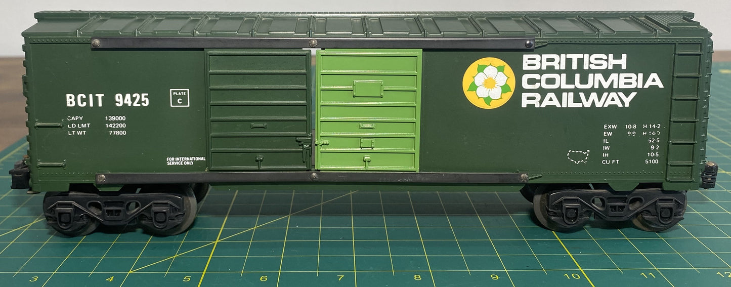 Lionel 6-9425 British Columbia Railway Box Car