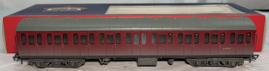 Bachmann Branchline 34-608 Mk1 Suburban 2nd open in BR crimson E48040 weathered