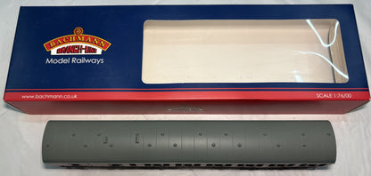 Bachmann Branchline 34-631 Mk1 Suburban 2nd brake in BR crimson W43106 weathered