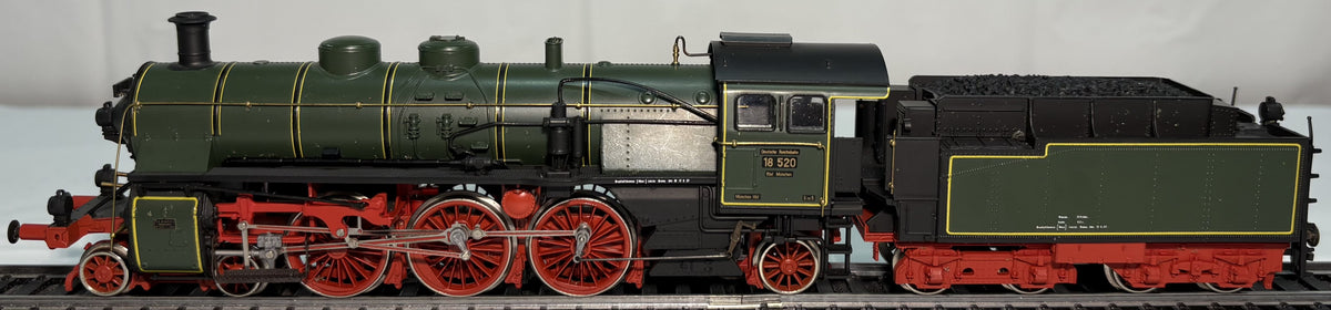 Rivarossi 1368 HO Scale Dampflok BR18 520 Steam Locomotive
