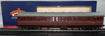 Bachmann Branch Line 34-700B BR Standard Mk1 57ft suburban composite coach in BR maroon