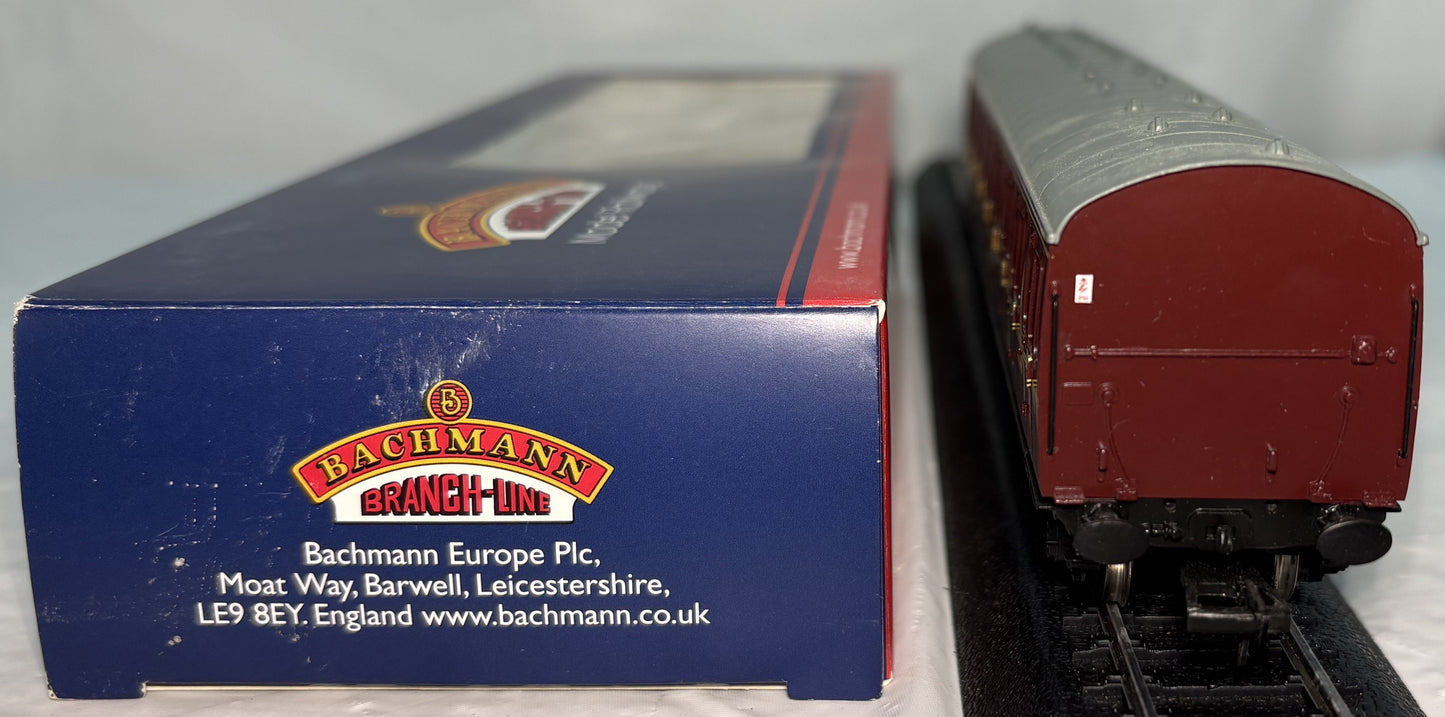 Bachmann Branch Line 34-700B BR Standard Mk1 57ft suburban composite coach in BR maroon