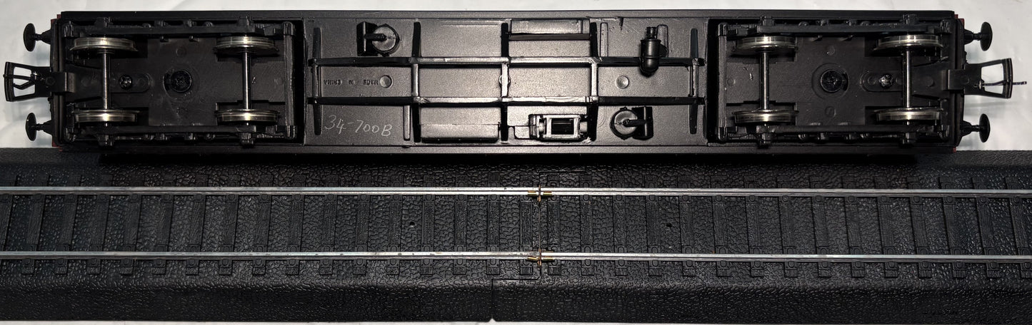 Bachmann Branch Line 34-700B BR Standard Mk1 57ft suburban composite coach in BR maroon