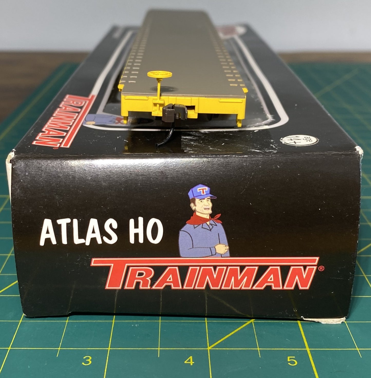 Atlas #20 000 708 Trainman Line TTX – Road #81081 Flat Car