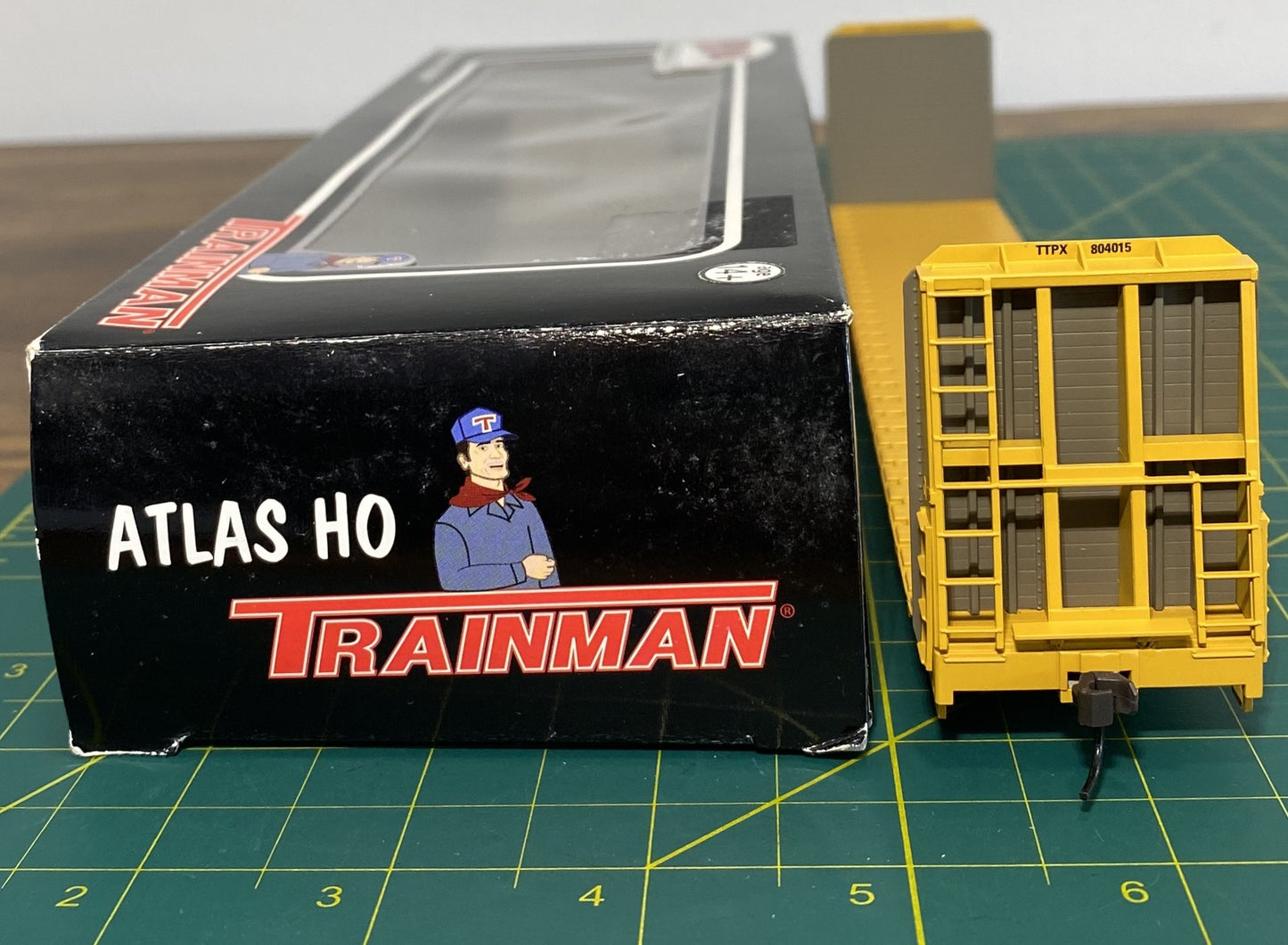 Atlas #20 000 858 Trainman Line Bulkhead Flat Car TTX #804015