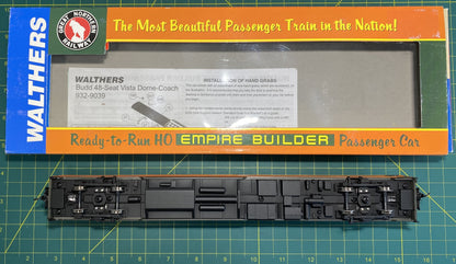 Walthers #932-9039 GN Empire Builder Budd 48-Seat Vista Dome