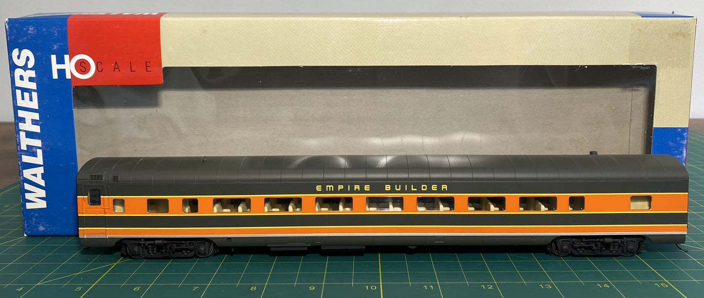 Walthers #932-9045 GN Empire Scheme-Partial Lettered