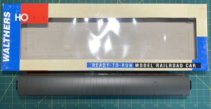 Walthers #932-9045 GN Empire Scheme-Partial Lettered