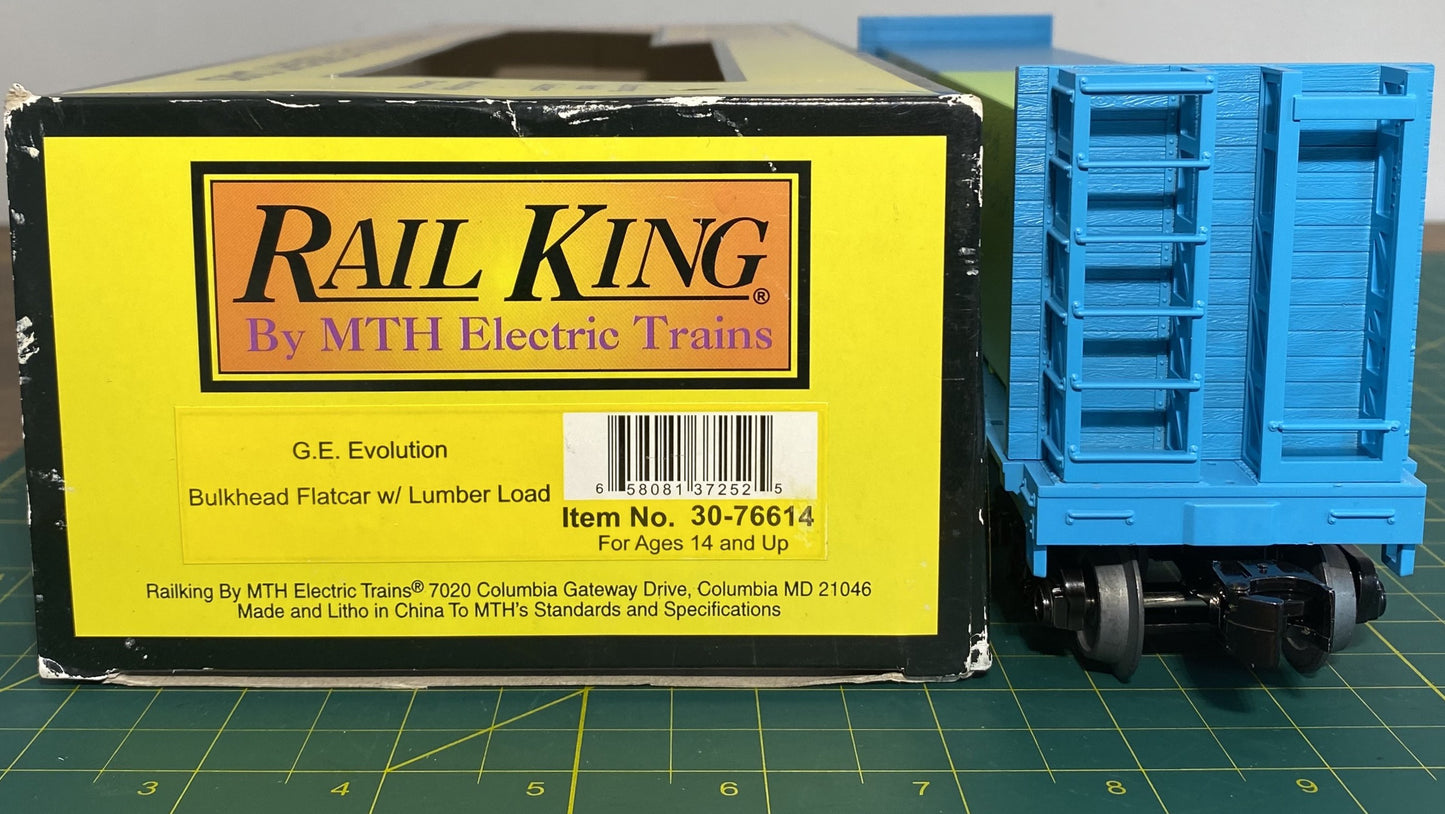 Rail King #30-76614 G.E. Evolution Flat Car - w/Bulkheads & Lumber Load by MTH