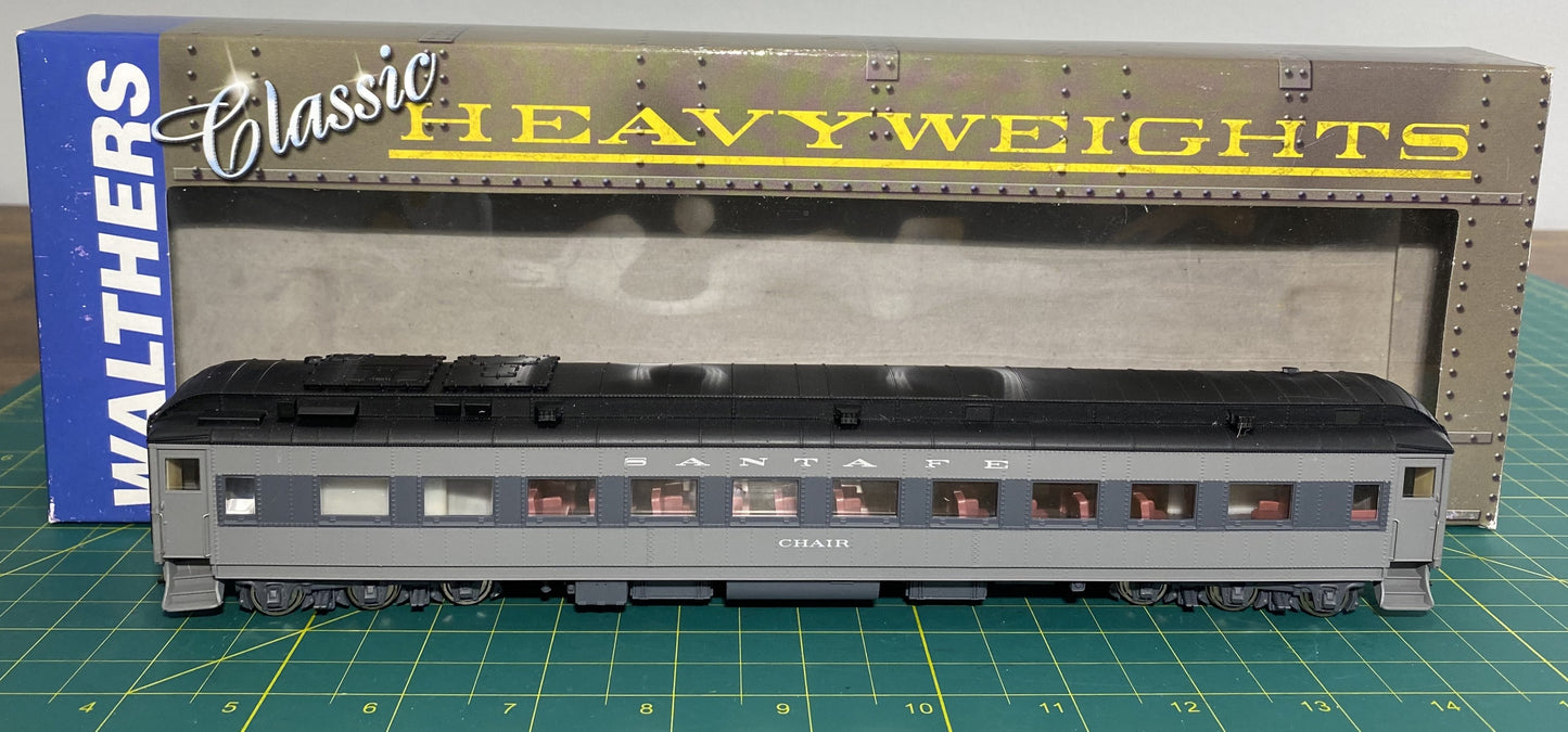 Walthers Santa Fe-Style Heavyweight 70' Coach Pullman Green w/black Roof