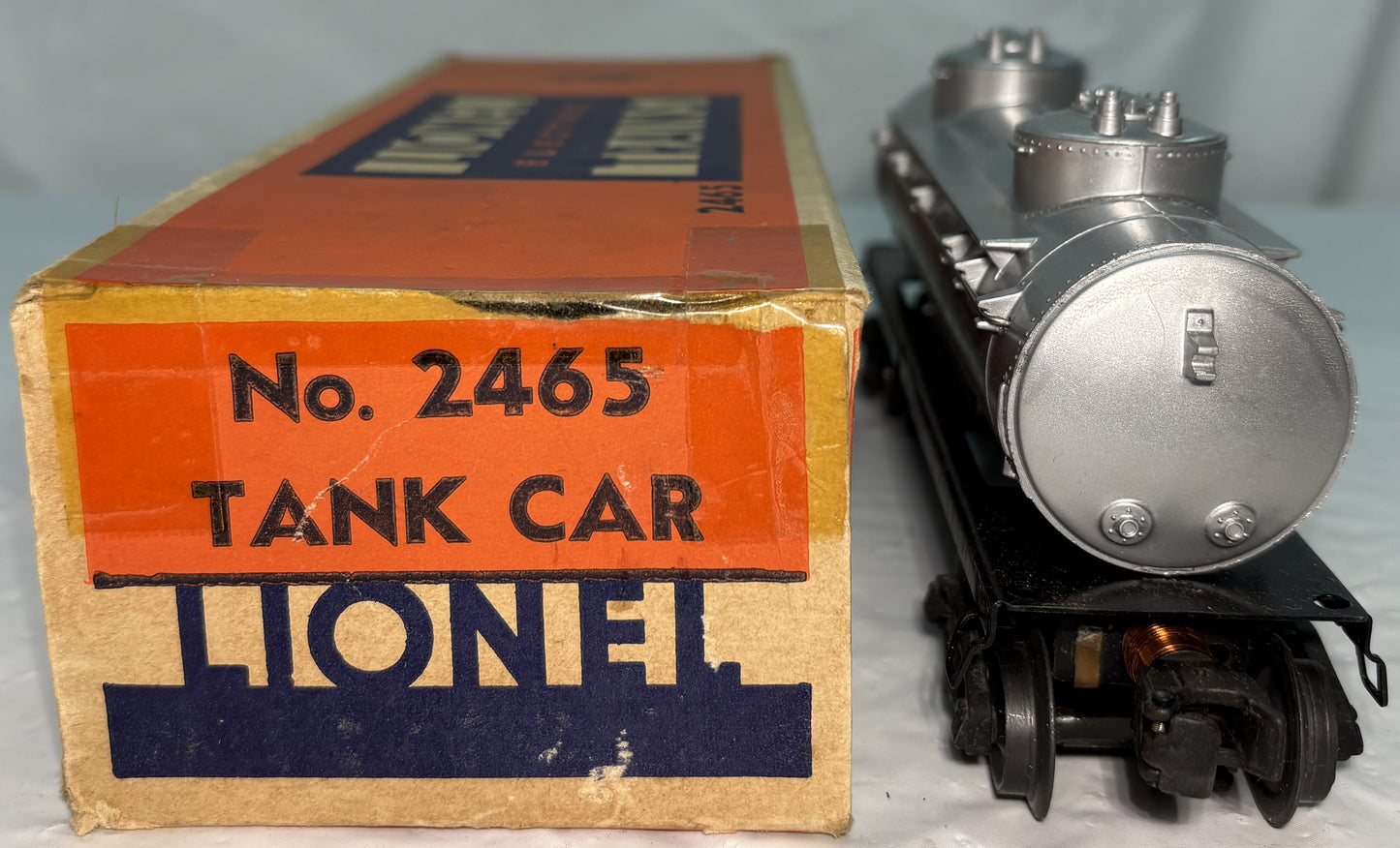 Lionel Post War 2465 Two Dome Sunoco Tank Car