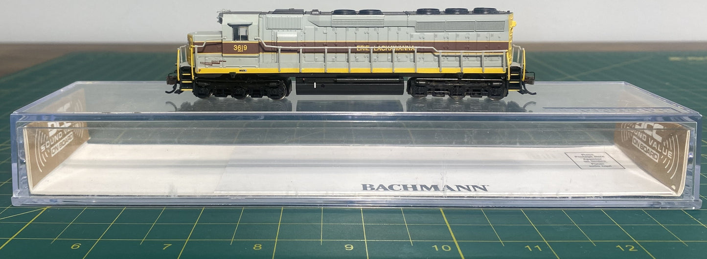 Bachmann #66451 EMD SD-45 Loco w/DCC Sound Erie Lackawanna w/DCC and Sound