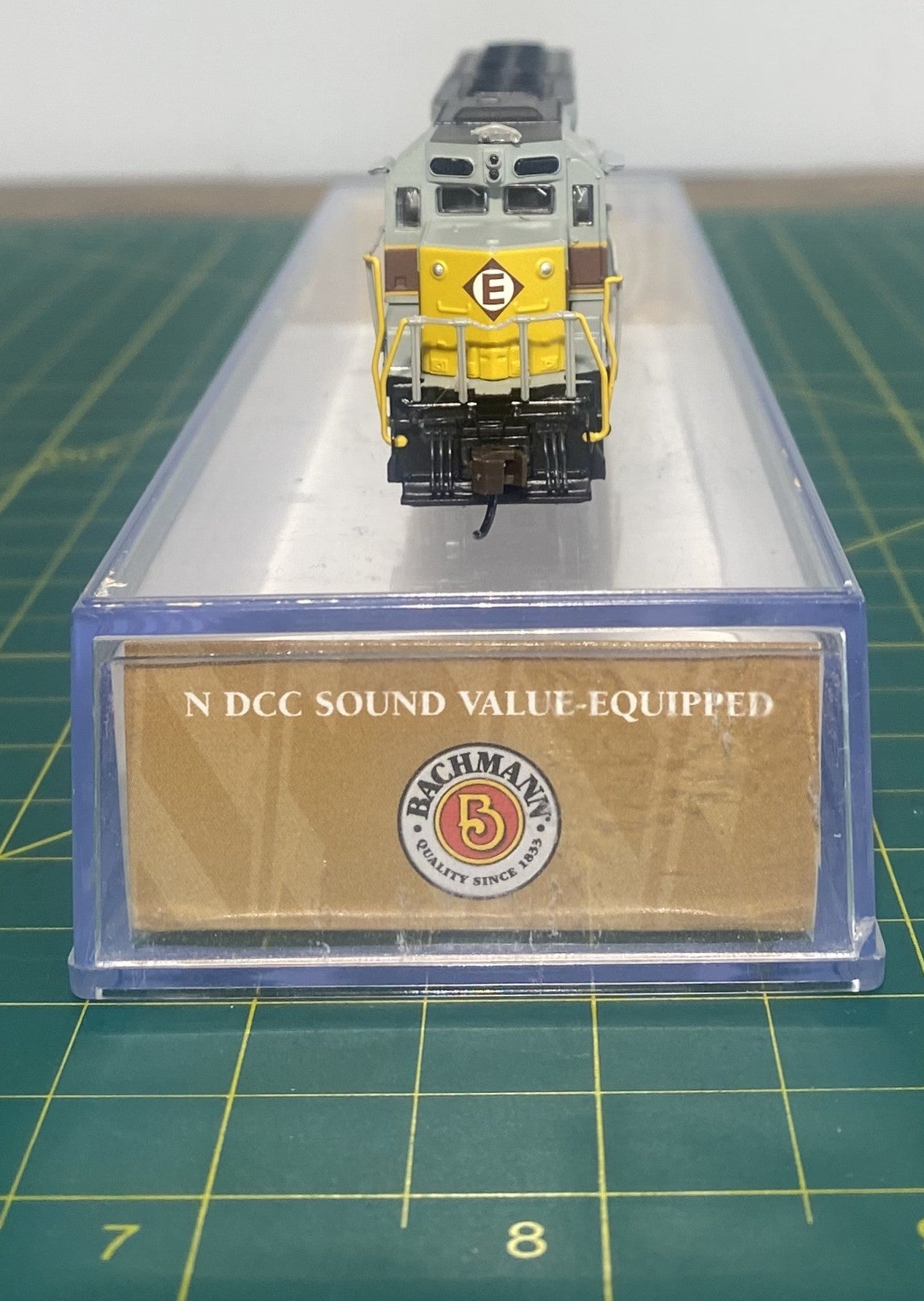 Bachmann #66451 EMD SD-45 Loco w/DCC Sound Erie Lackawanna w/DCC and Sound