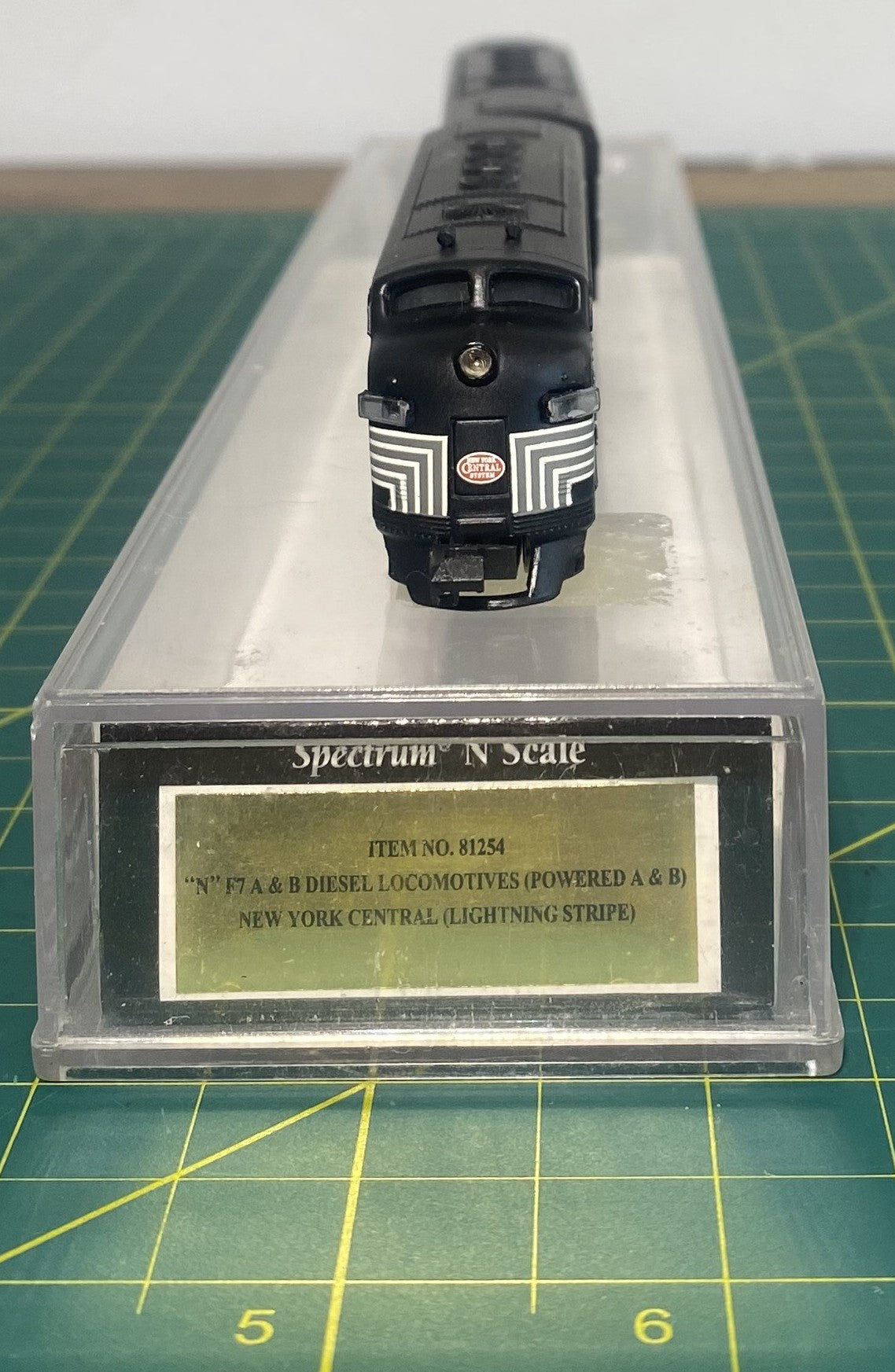 Bachmann Spectrum 81254 F7 A&B Powered New York Central Lightning Stripe w/Sound &amp; DCC