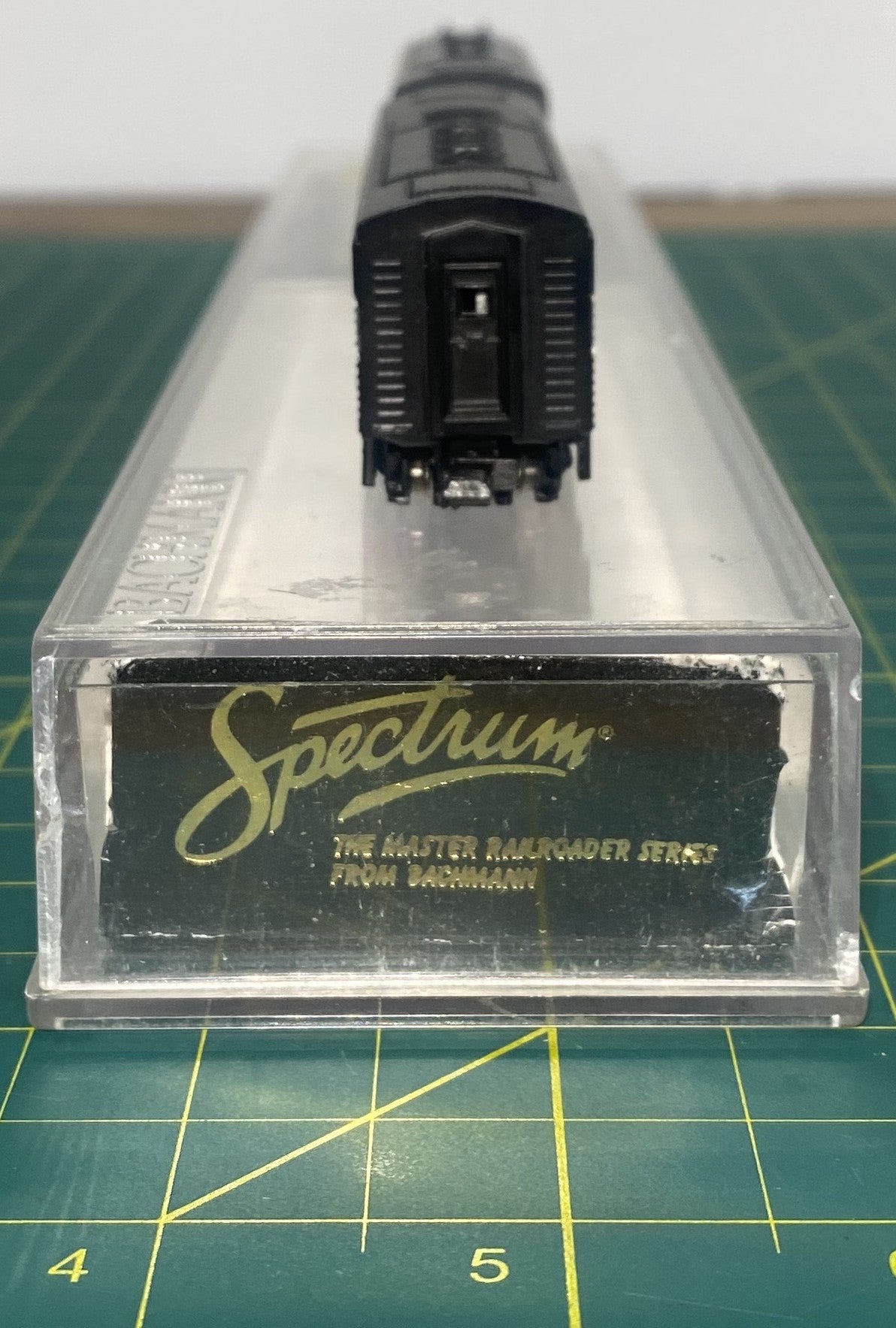 Bachmann Spectrum 81254 F7 A&B Powered New York Central Lightning Stripe w/Sound &amp; DCC