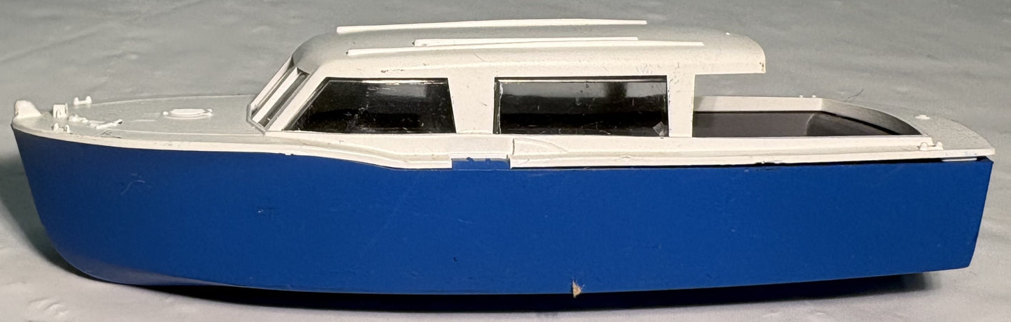 Lionel Post War 6801 Boat for Flat Car