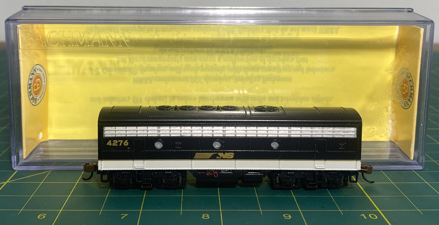 Bachmann 63853 N Norfolk Southern EMD F7B Diesel Locomotive #4276 w/DCC