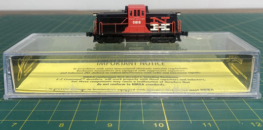 Bachmann 81855 N Scale New Haven 44 Tonner Diesel Switcher #0818 w/DCC