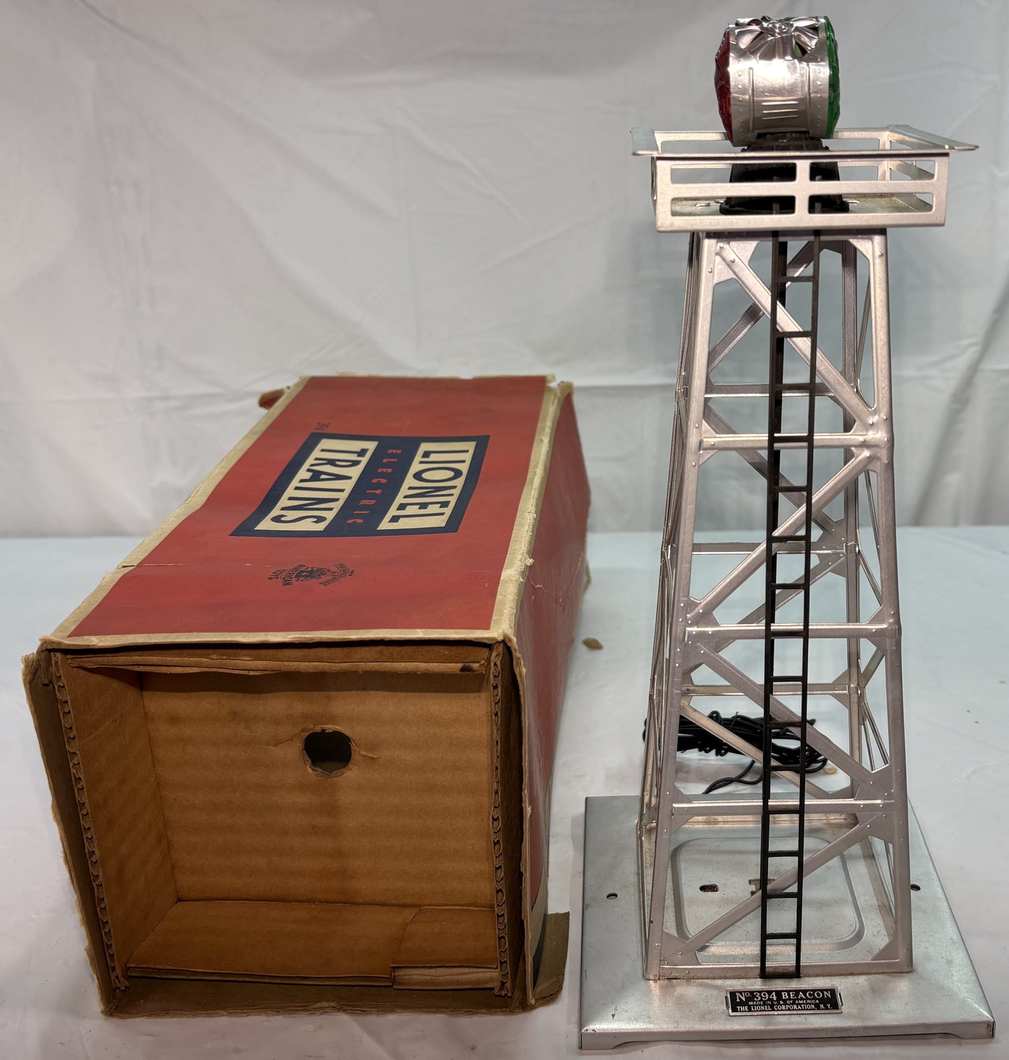 Lionel Post War 394 Aluminum Tower