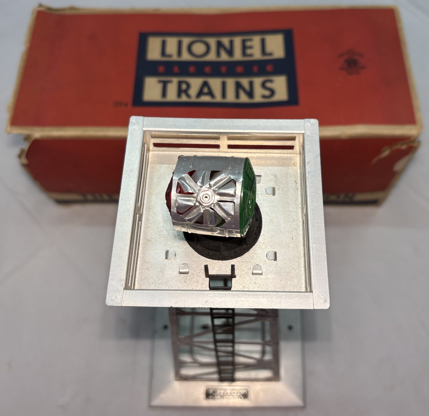 Lionel Post War 394 Aluminum Tower