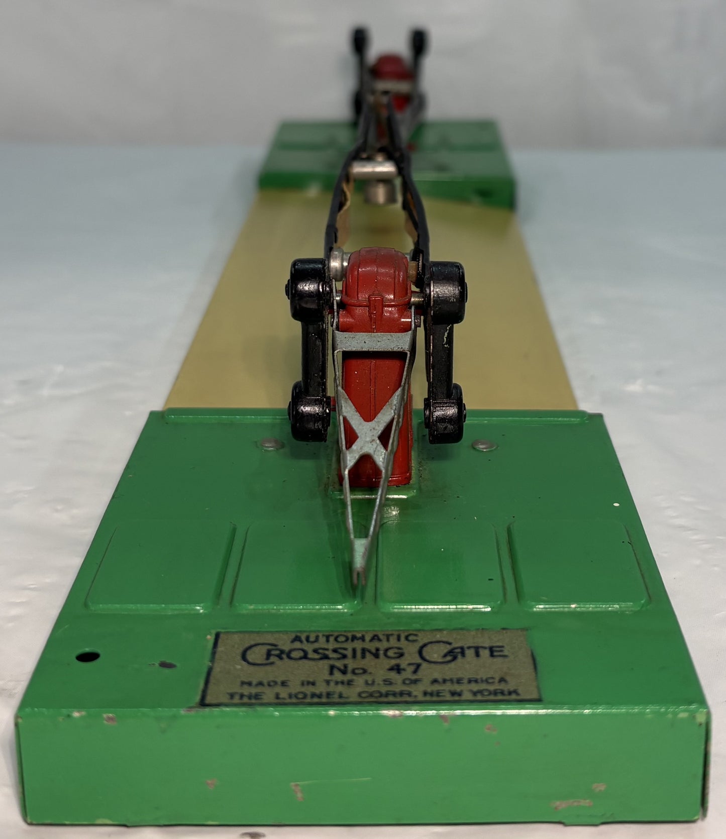 Lionel Pre War 47 Double Crossing Gate