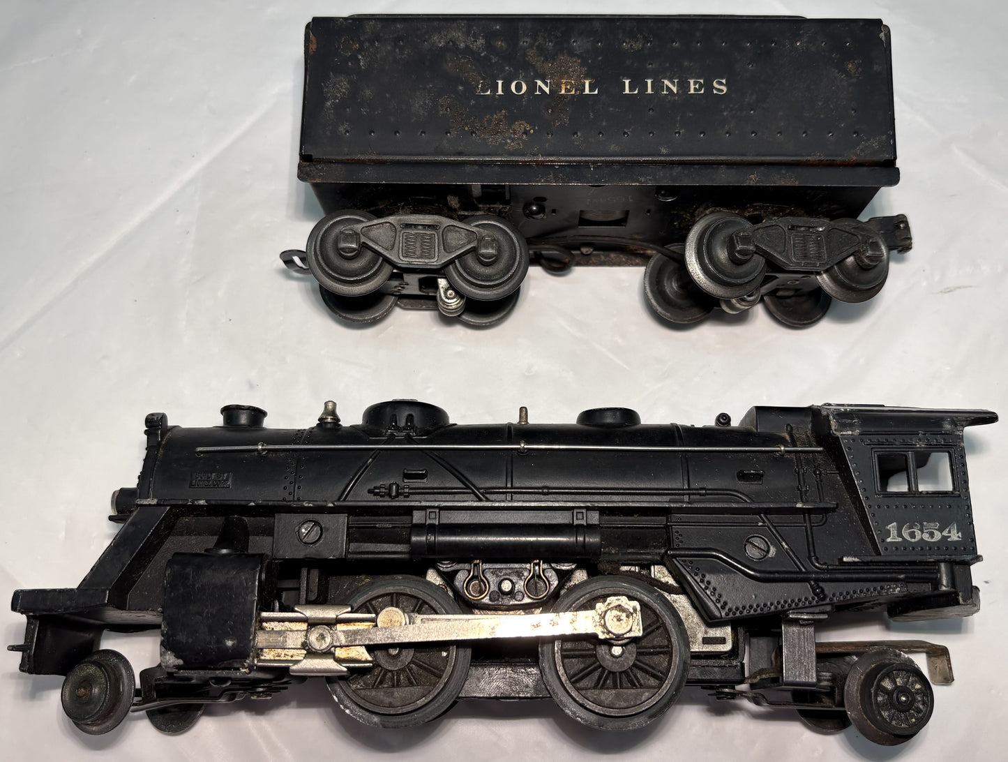 Lionel Post War 1654 Steam Locomotive
