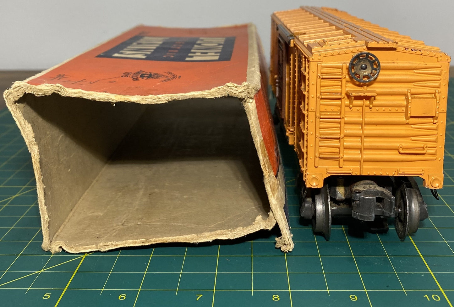 Lionel Post War Baby Ruth Box Car #2454