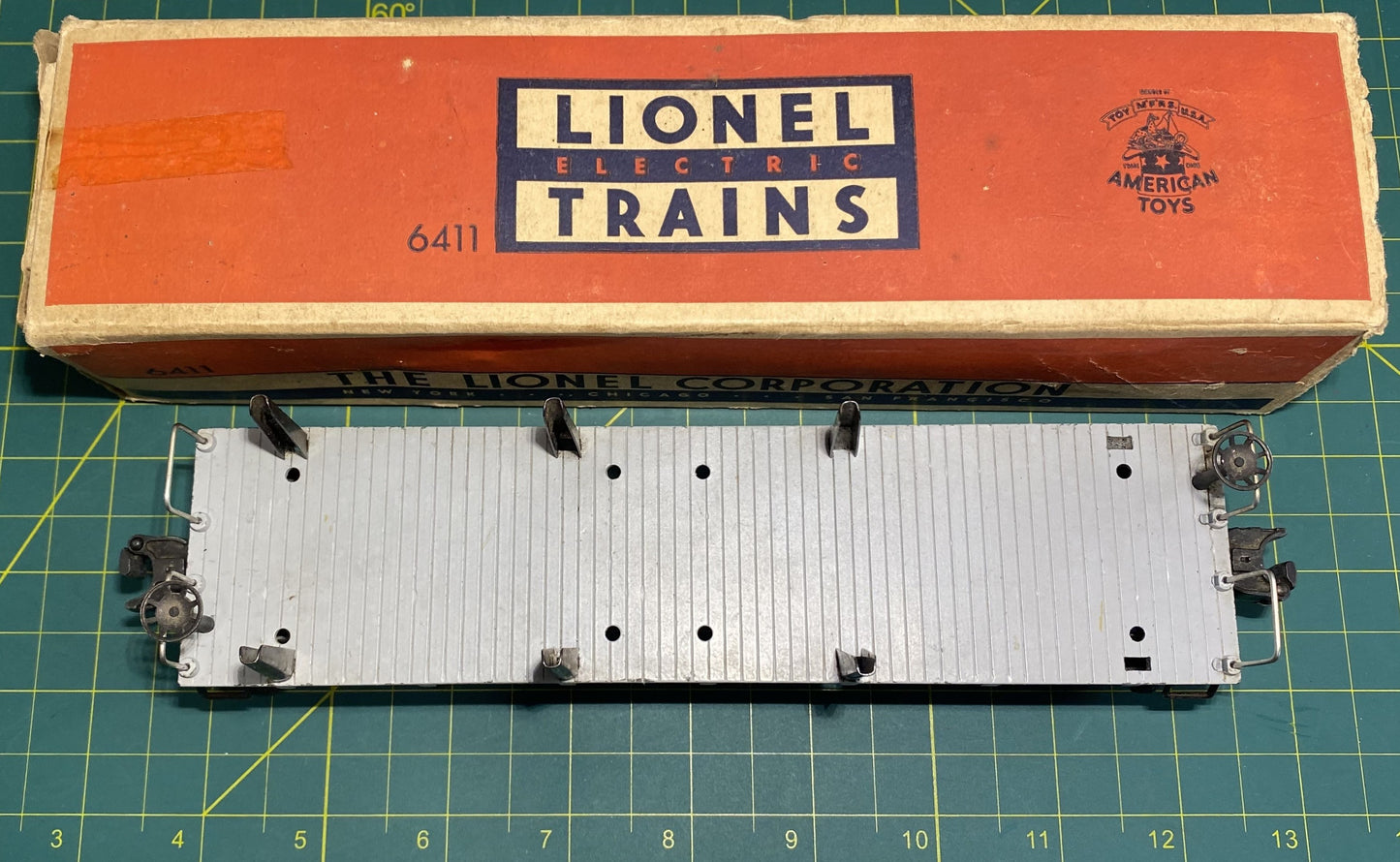 Lionel Post War #6411 Log Car