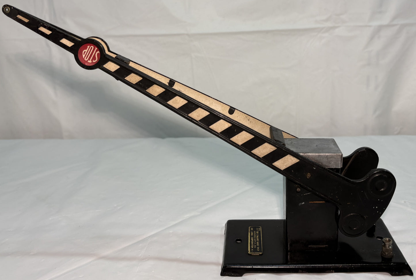 Lionel Pre War 77 Crossing Gate
