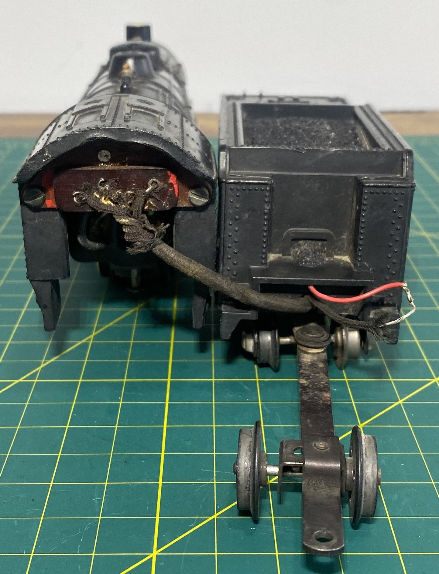 American Flyer #302 Steam Locomotive and Tender