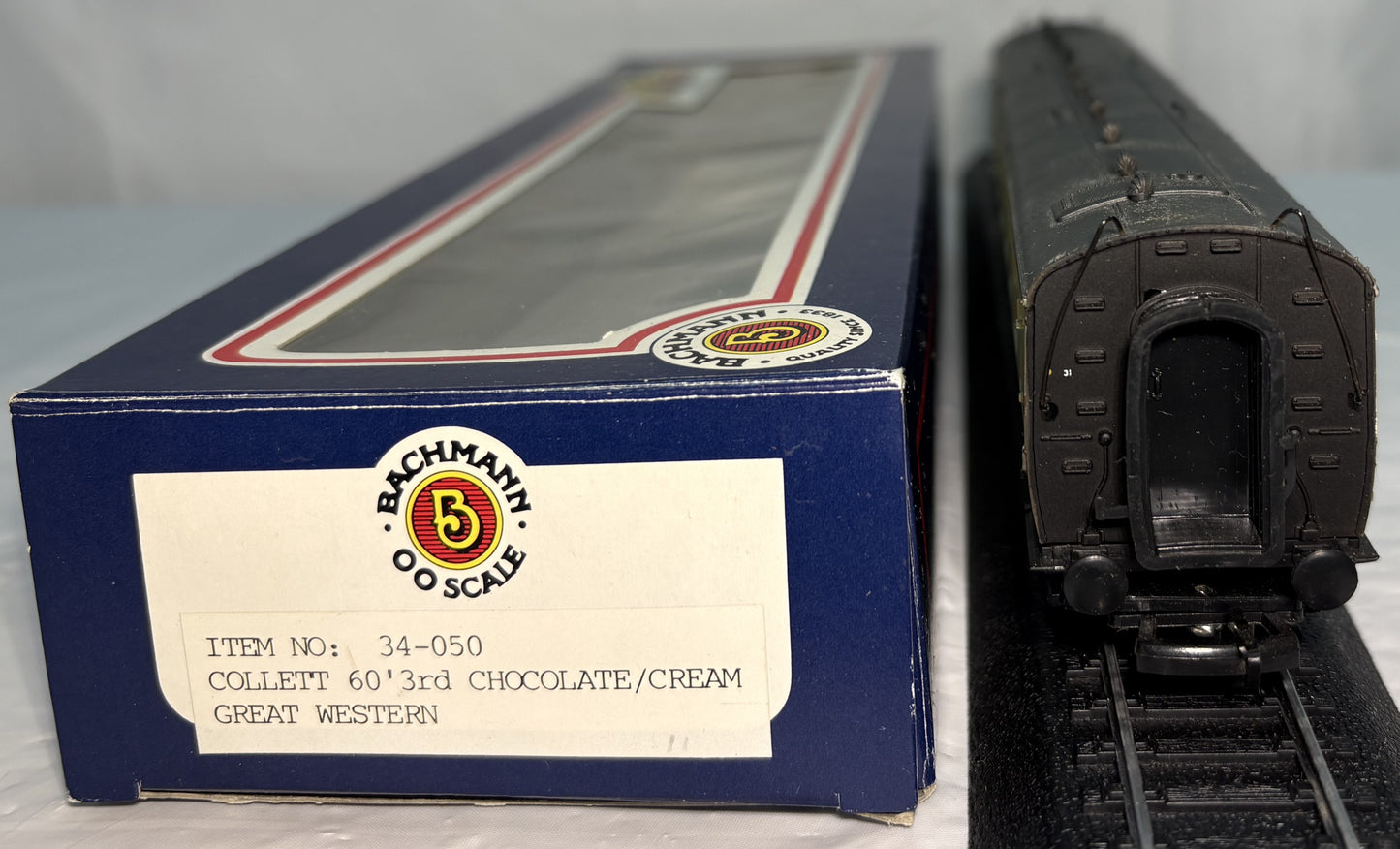 Bachmann Branchline 34-050 GWR 60ft Collett 3rd Class in Chocolate Cream