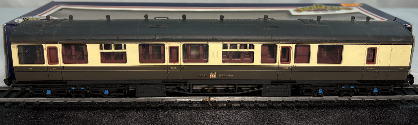 Bachmann Branchline 34-075 Collett 60' 3rd class brake coach 1655 in GWR Chocolate and Cream