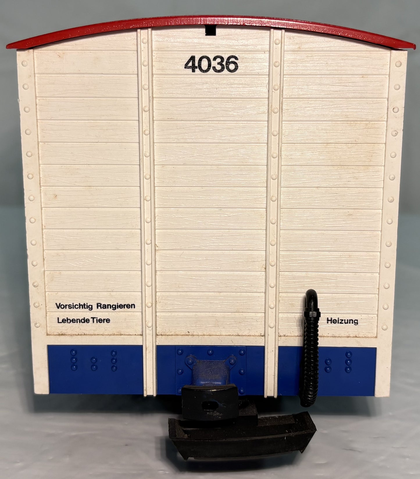 LGB 4036 G Gauge Circus 2 Axle Animal Transport (Cage) Car