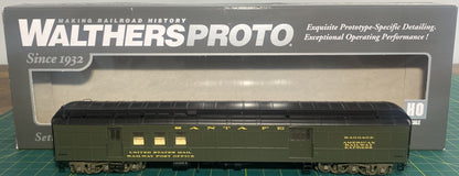 Walthers 920-17401 70' Heavyweight Railway Post Office Baggage Car Santa Fe Green