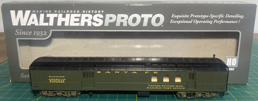 Walthers 920-17401 70' Heavyweight Railway Post Office Baggage Car Santa Fe Green