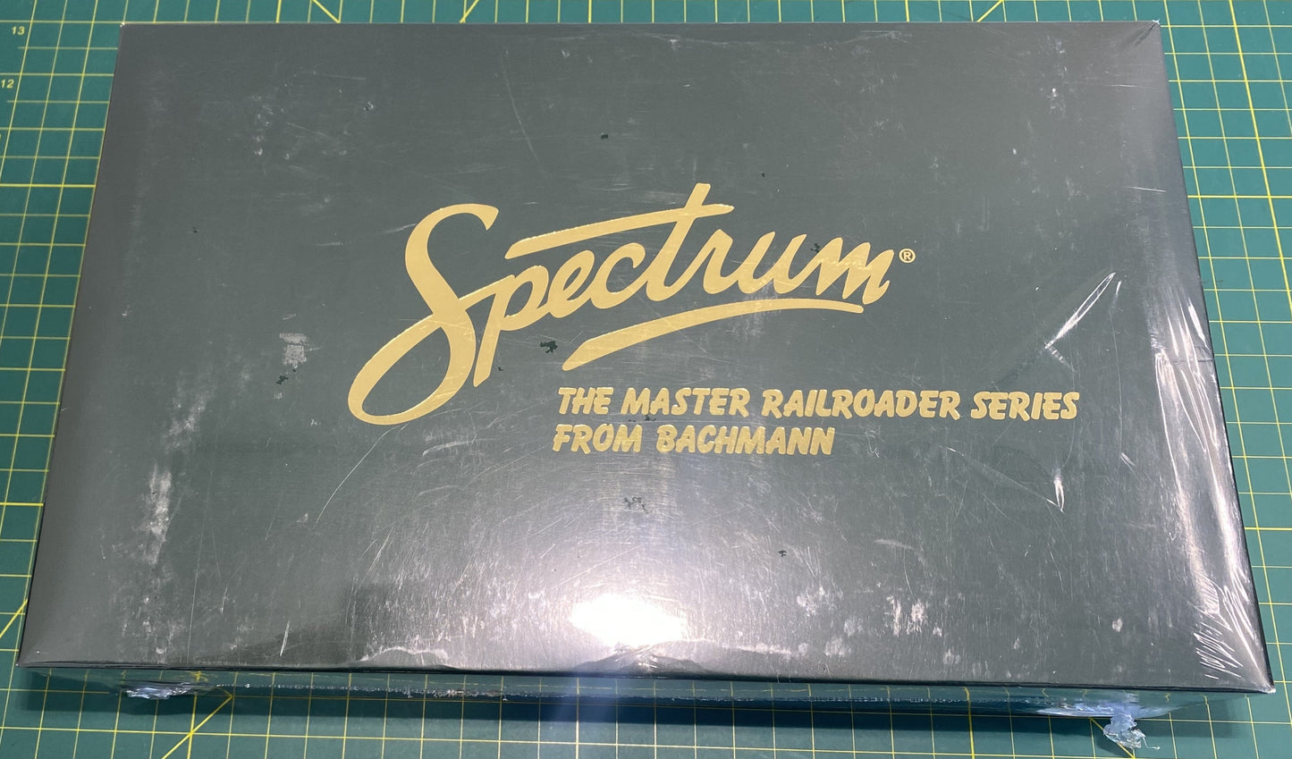 Bachmann On30 27999 Painted & Unlettered 2-Bay Steel Hopper