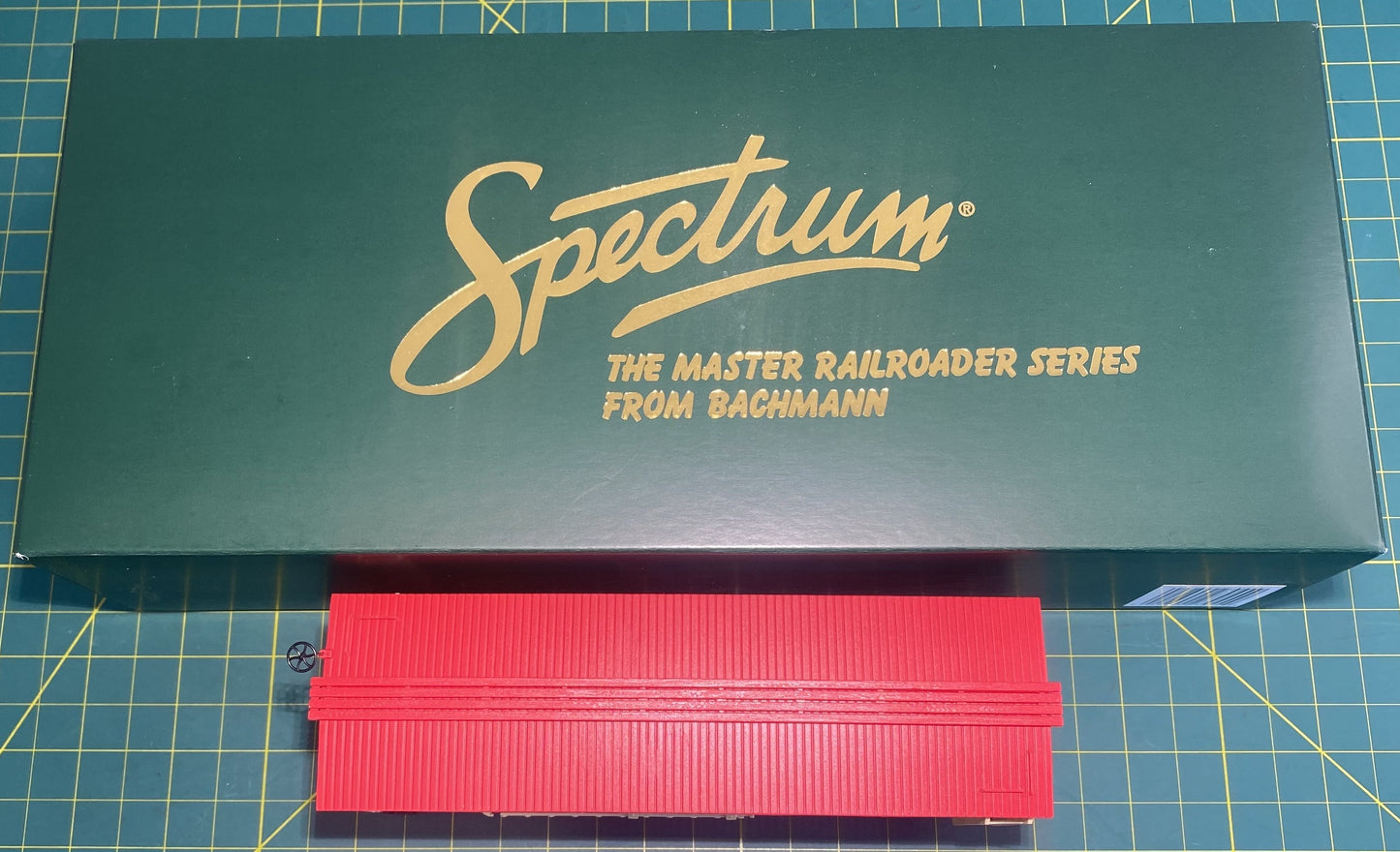 Spectrum 160-27044 Christmas On30 Boxcar North Pole & Southern Express Fruitcake Delivery #7216