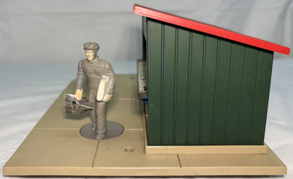 Lionel Post War 128 Animated Newsstand