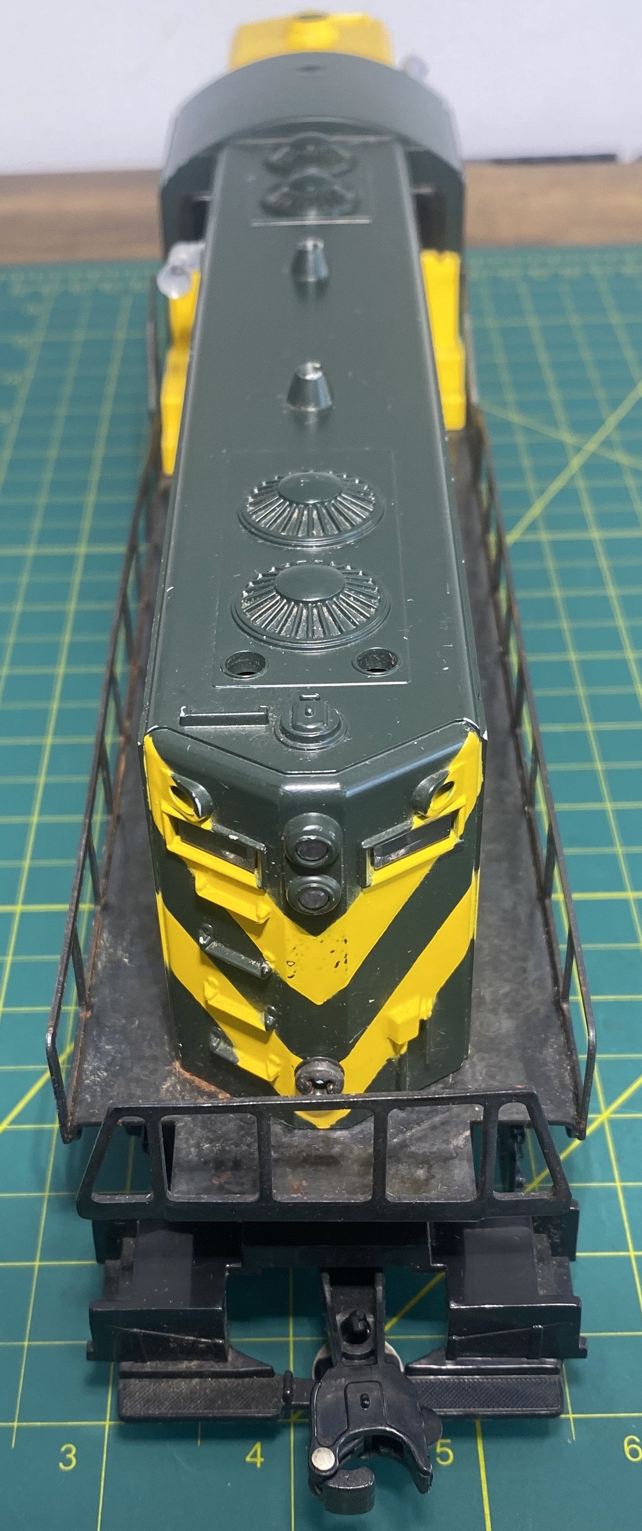 Lionel 6-8375 GP-7 Chicago Northern Western
